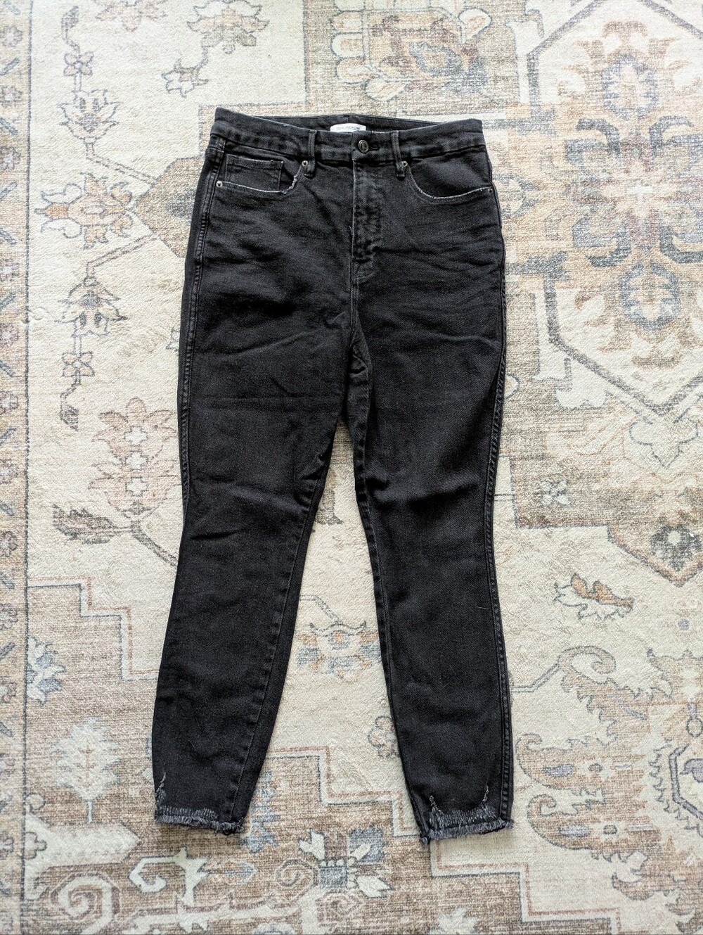 Good American Good Curve Crop Jeans